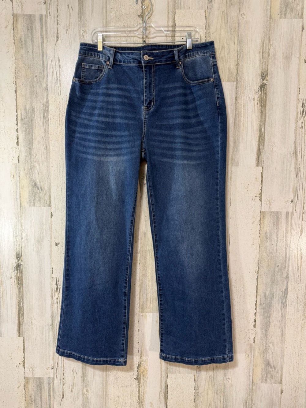 Straight-Leg Mid-Rise Women’s Jeans in Dark Blue Wash